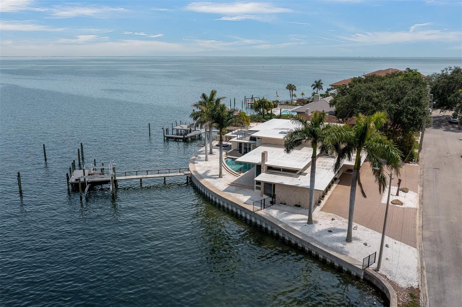 10 BRIGHTWATERS CIR NE, ST PETERSBURG, FL, 33704