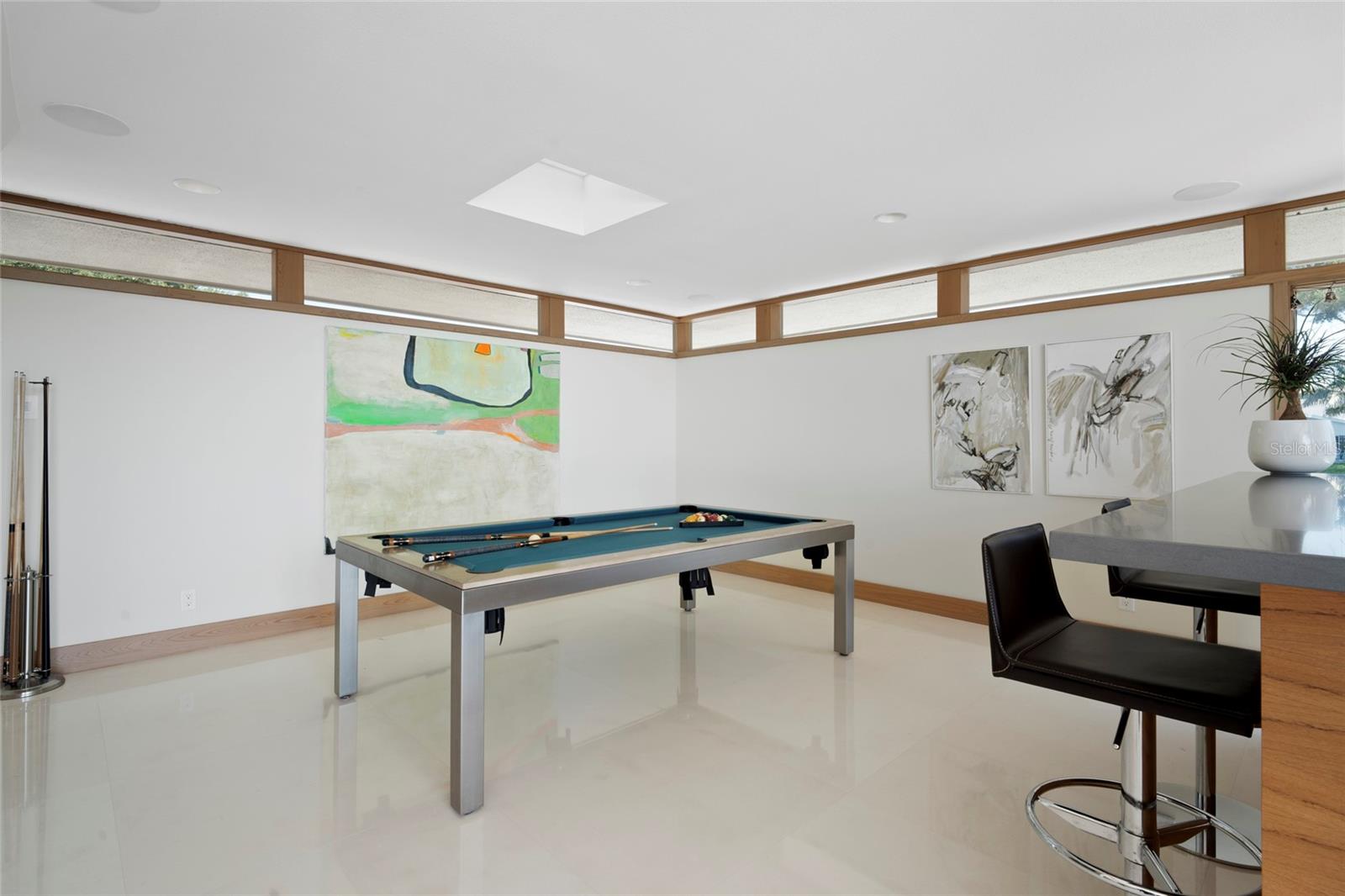 10 BRIGHTWATERS CIR NE, ST PETERSBURG, FL, 33704