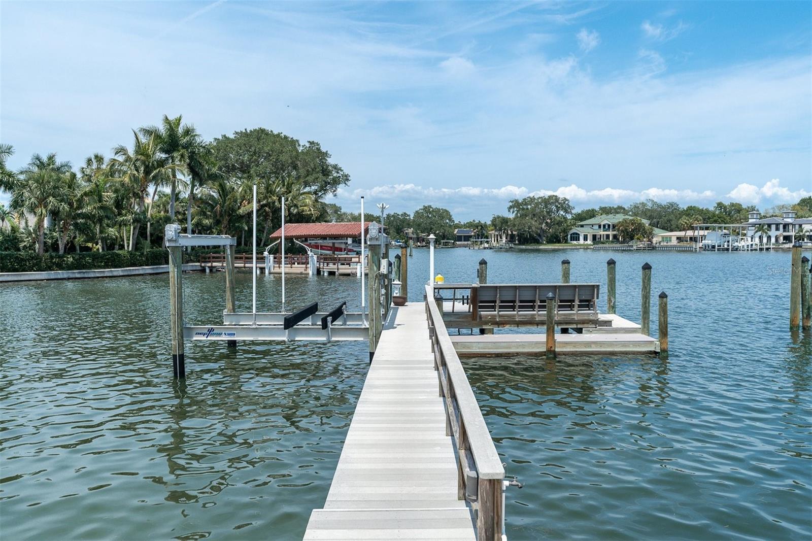 10 BRIGHTWATERS CIR NE, ST PETERSBURG, FL, 33704
