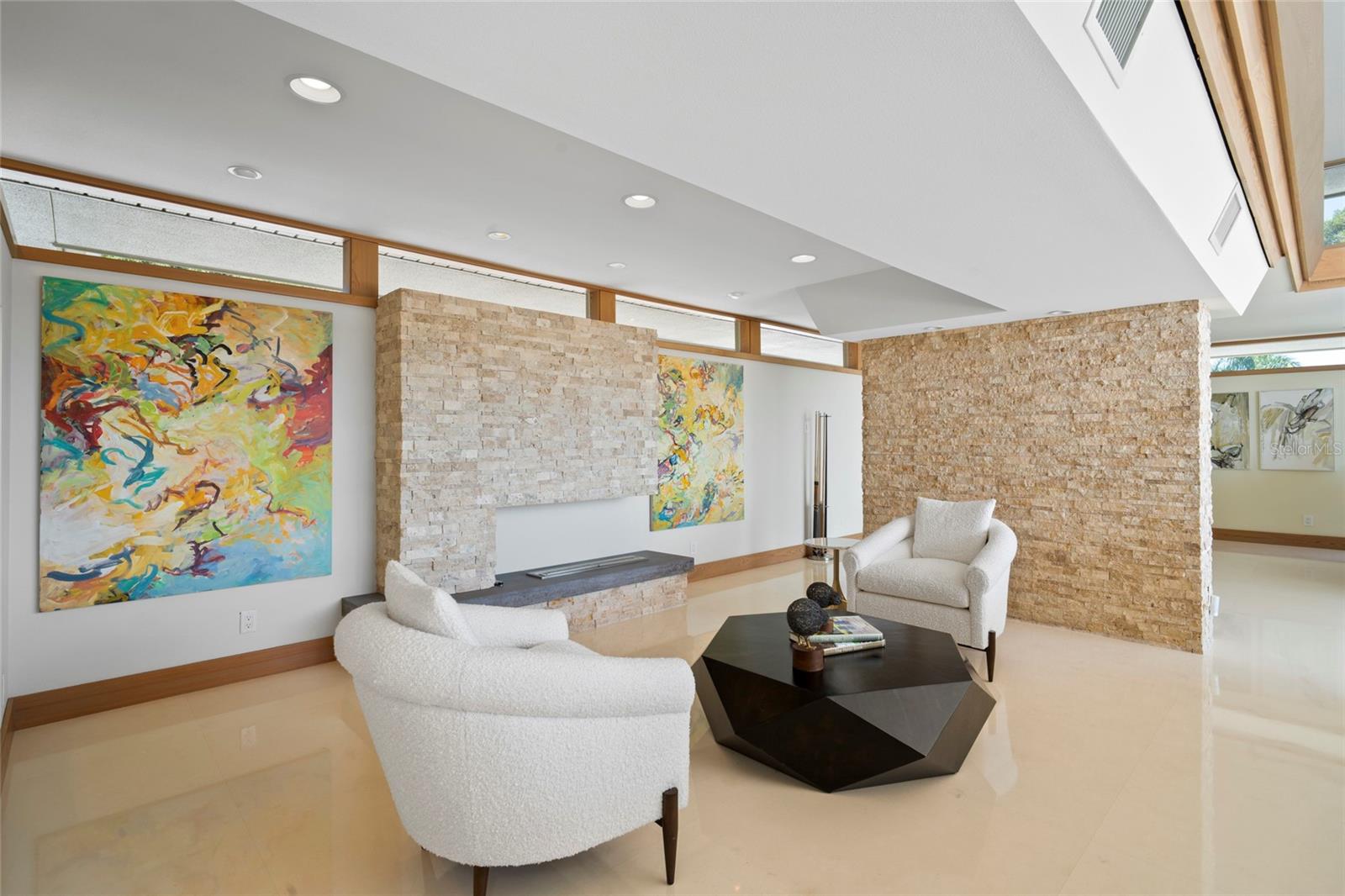 10 BRIGHTWATERS CIR NE, ST PETERSBURG, FL, 33704
