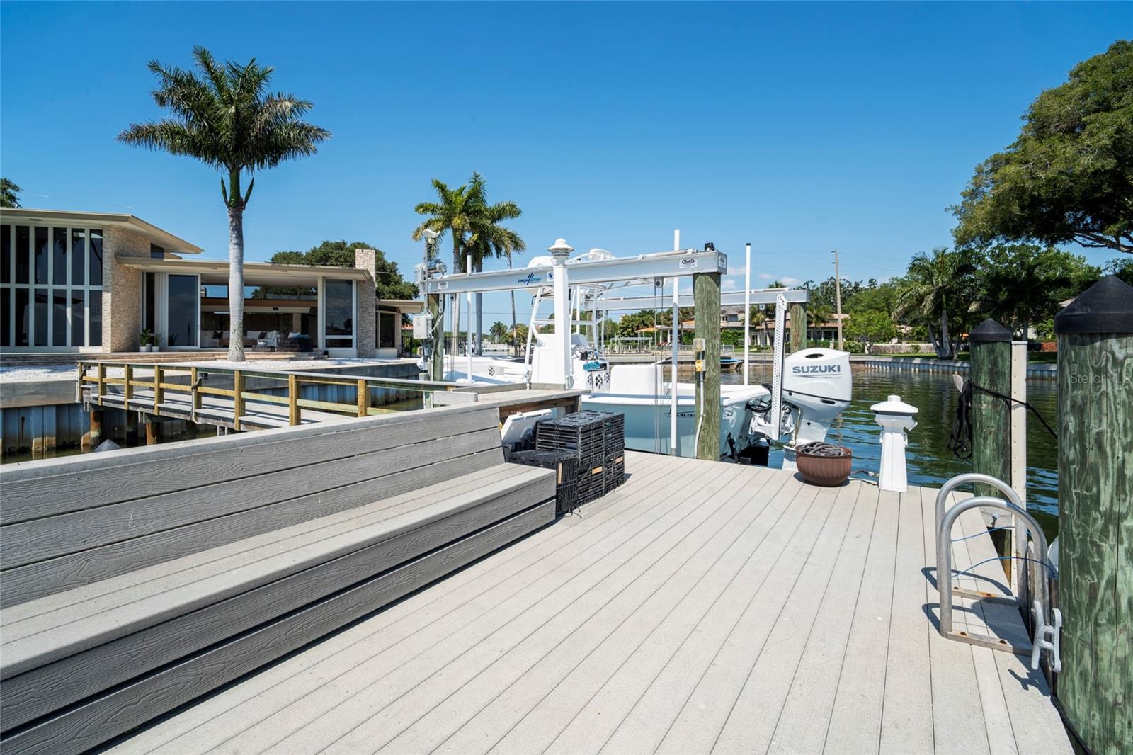 10 BRIGHTWATERS CIR NE, ST PETERSBURG, FL, 33704