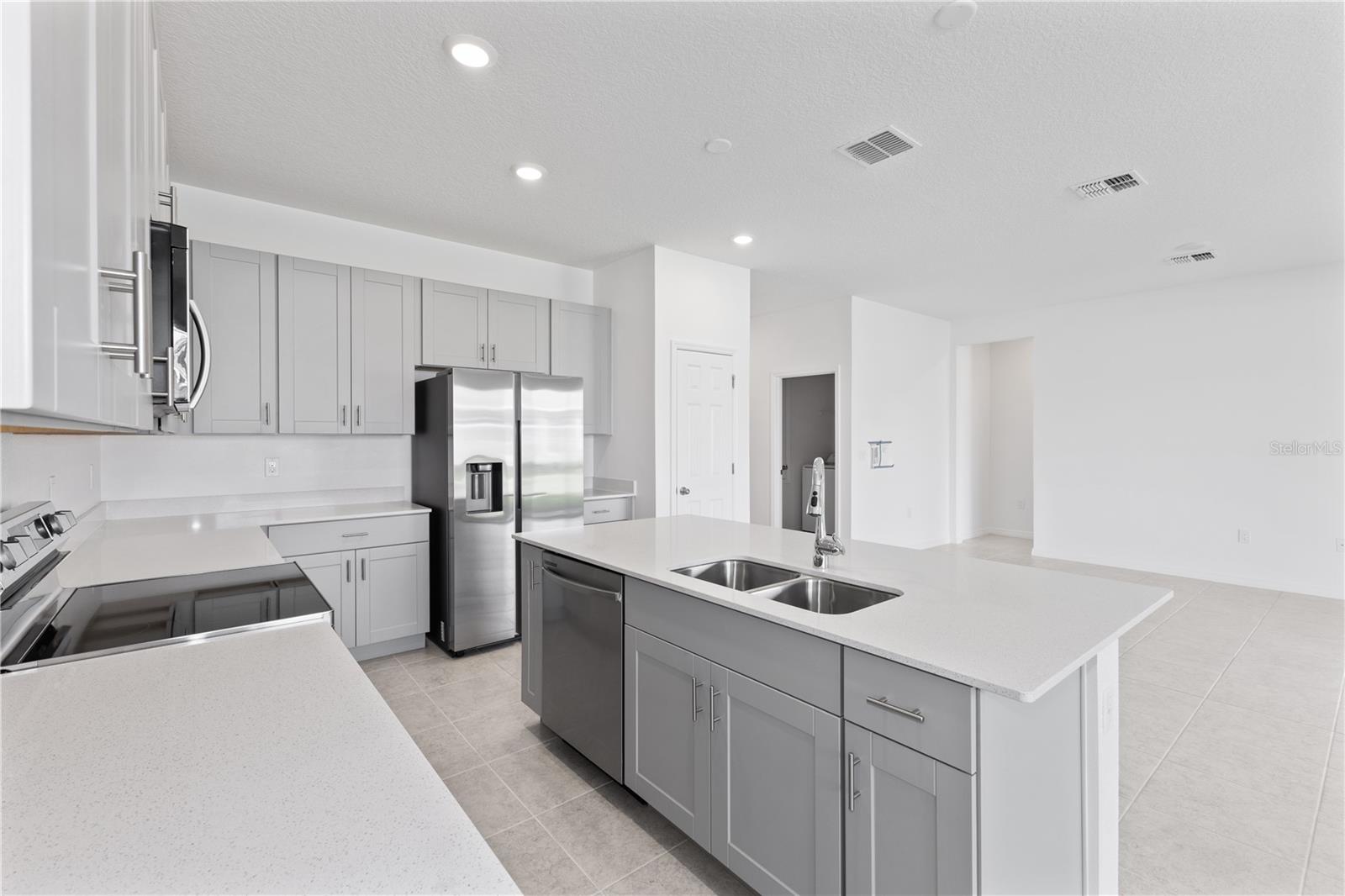2030 FIRETHORN LOOP, HAINES CITY, FL, 33844