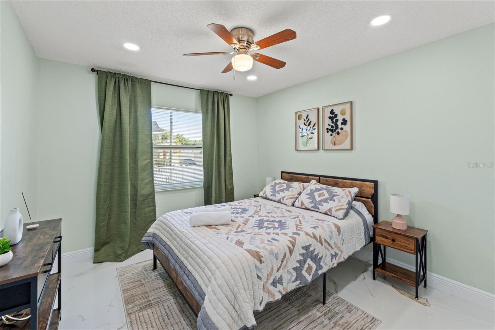 439 E BOYER ST, TARPON SPRINGS, FL, 34689