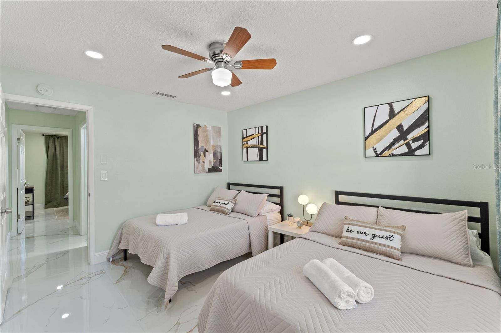 439 E BOYER ST, TARPON SPRINGS, FL, 34689