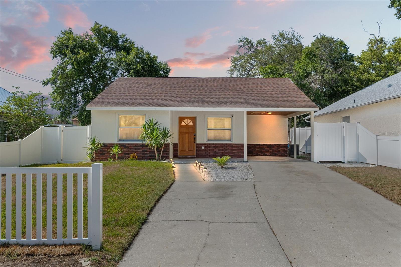 439 E BOYER ST, TARPON SPRINGS, FL, 34689