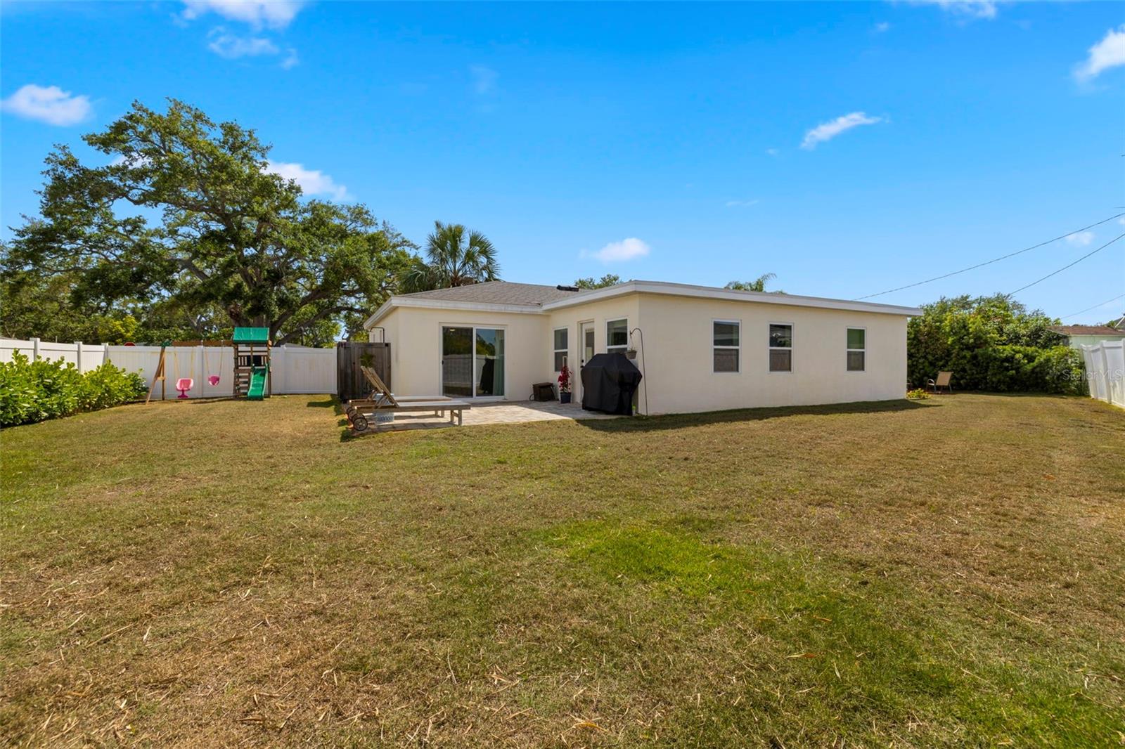 3775 HARBOR HEIGHTS DR, LARGO, FL, 33774