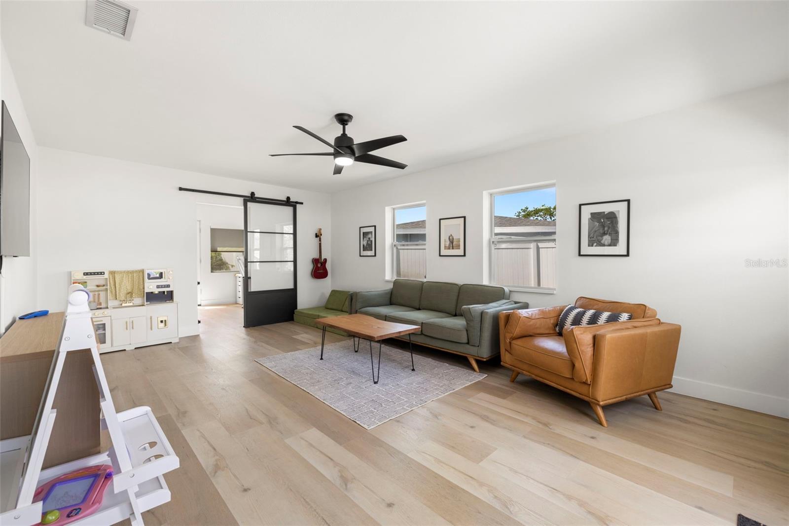 3775 HARBOR HEIGHTS DR, LARGO, FL, 33774