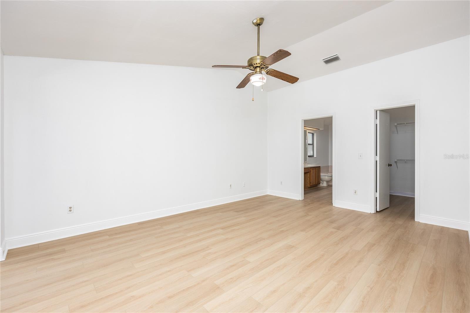 2925 STARMOUNT DR, VALRICO, FL, 33596