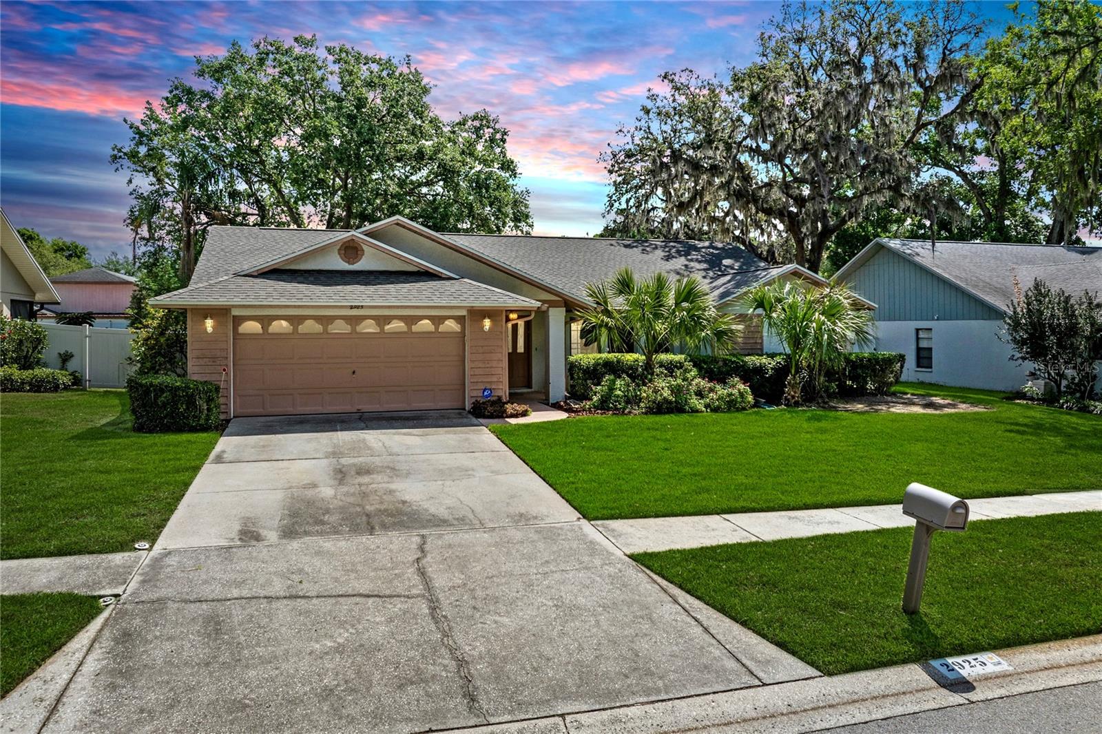 2925 STARMOUNT DR, VALRICO, FL, 33596
