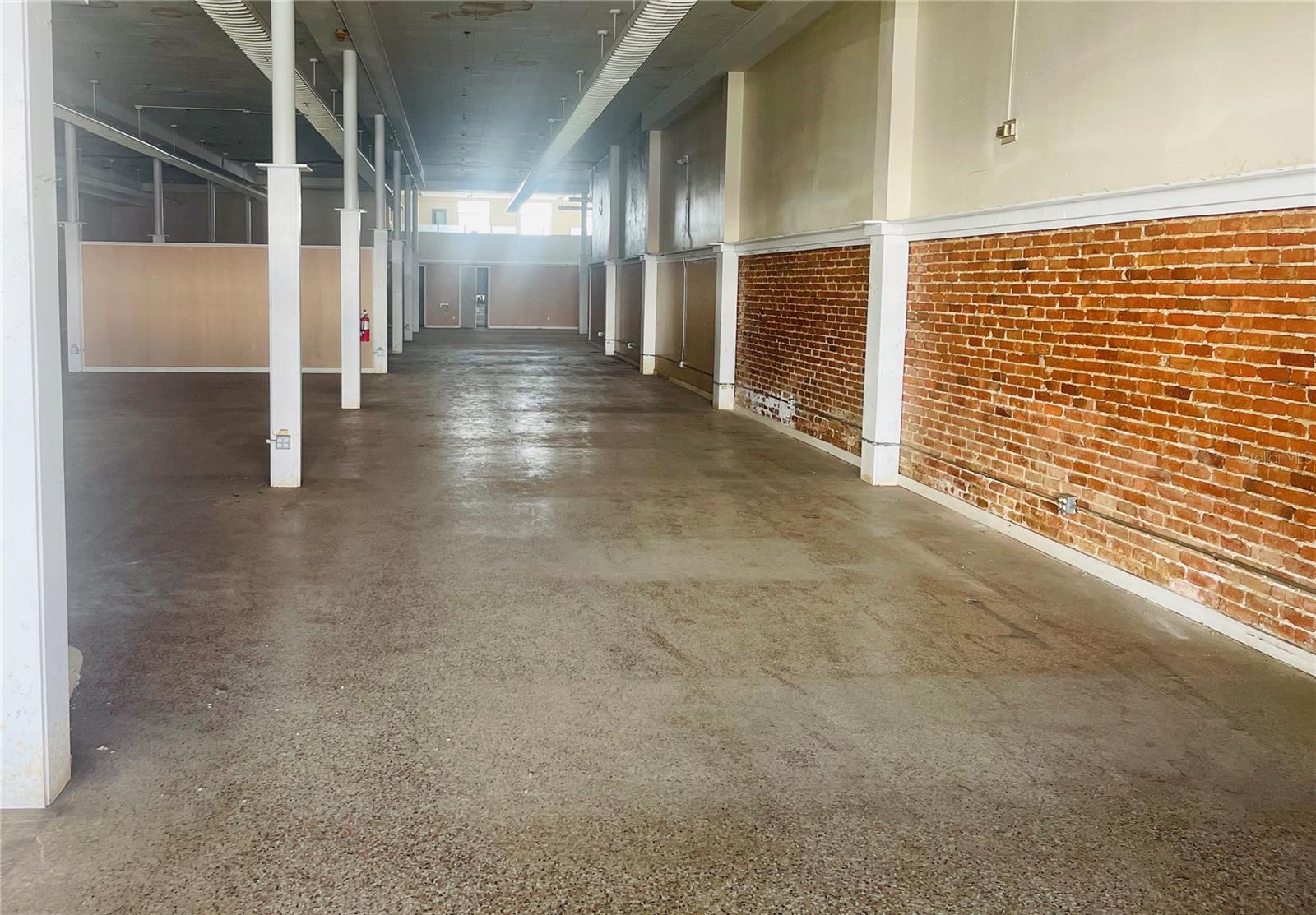 108 BROADWAY, KISSIMMEE, FL, 34741