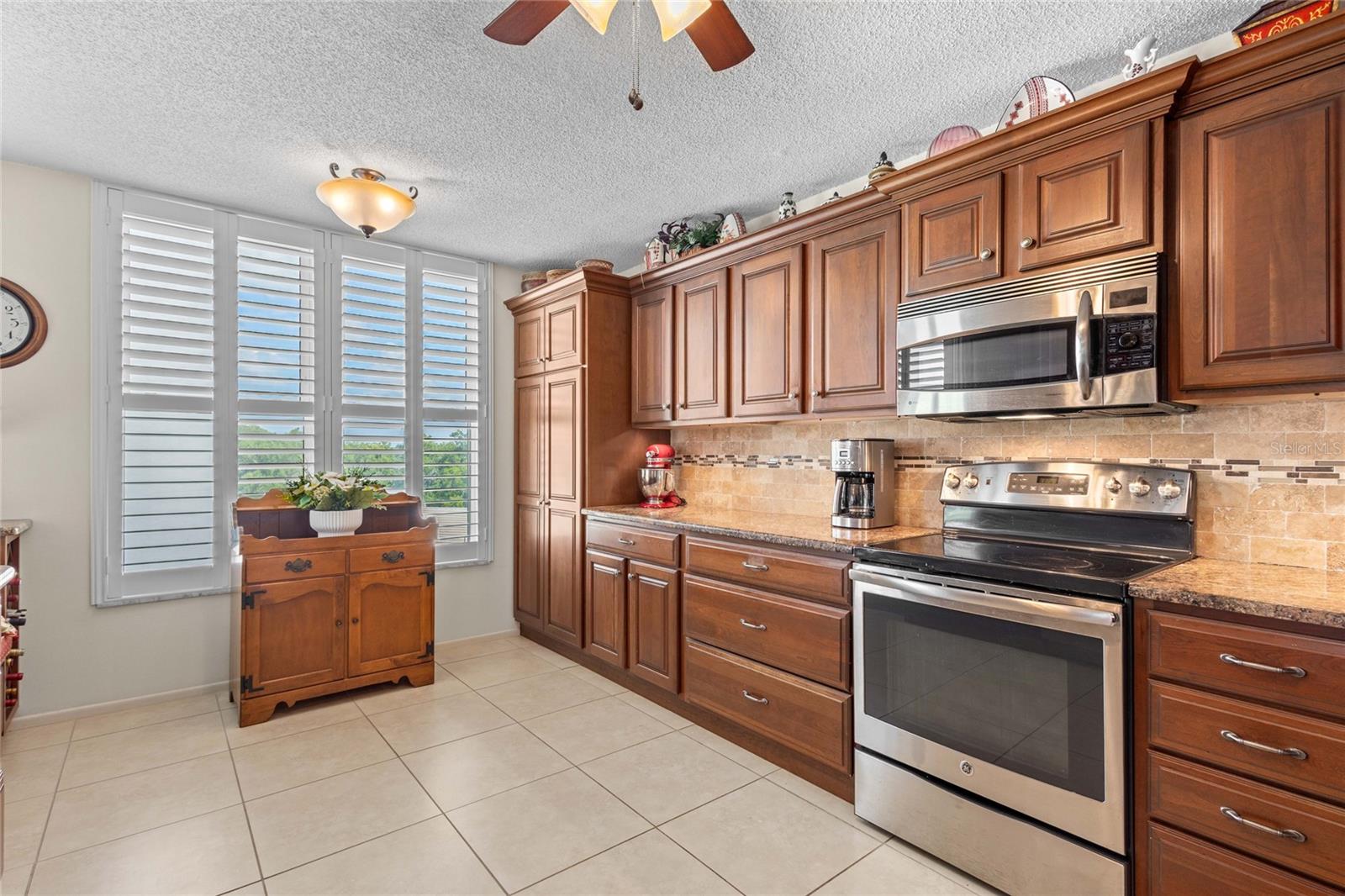 3790 PINEBROOK CIR #408, BRADENTON, FL, 34209