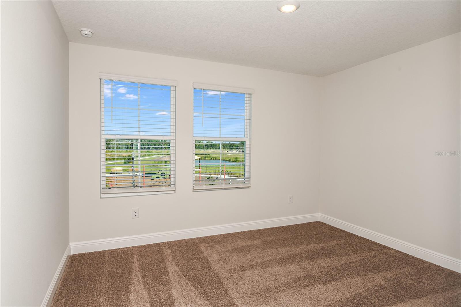 10025 SURREY ROSE DR, SAN ANTONIO, FL, 33576