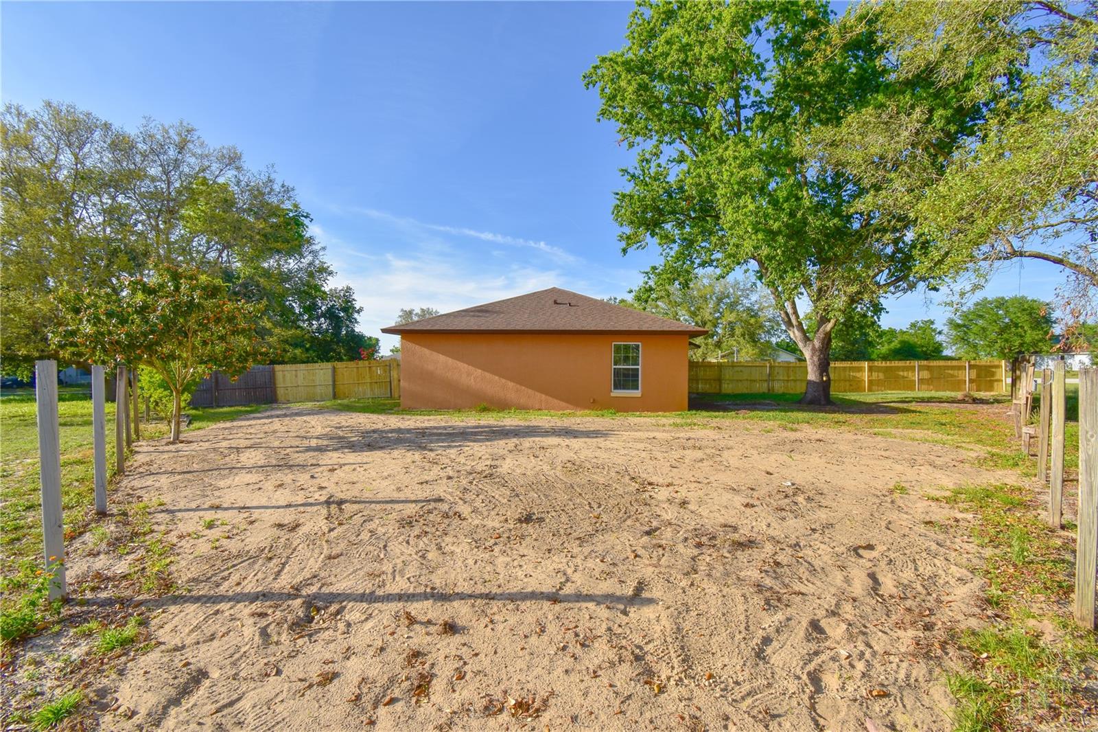 316 BETTY LN, MASCOTTE, FL, 34753