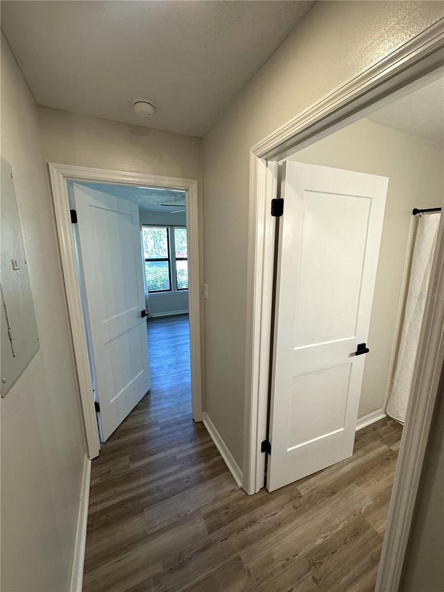 4005 CROCKERS LAKE BLVD #11, SARASOTA, FL, 34238