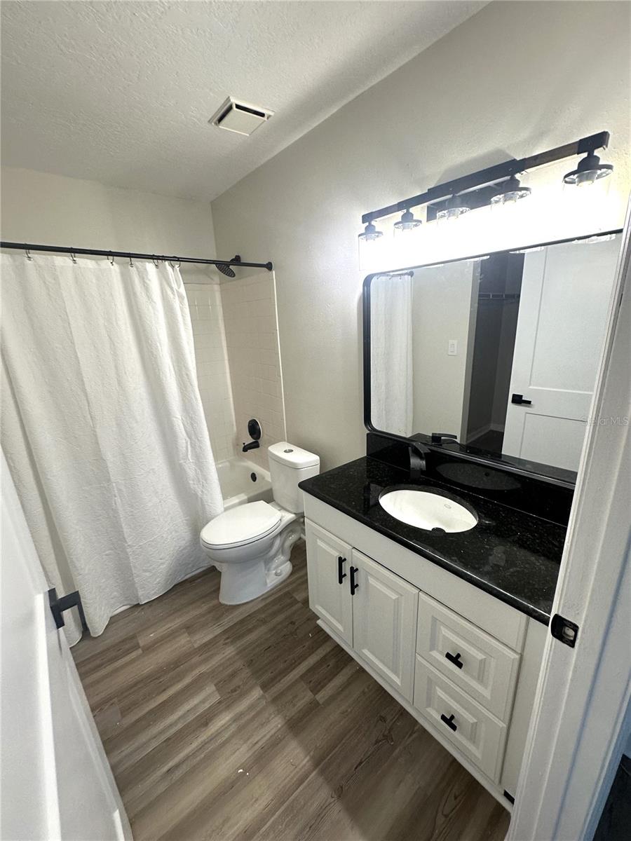 4005 CROCKERS LAKE BLVD #11, SARASOTA, FL, 34238