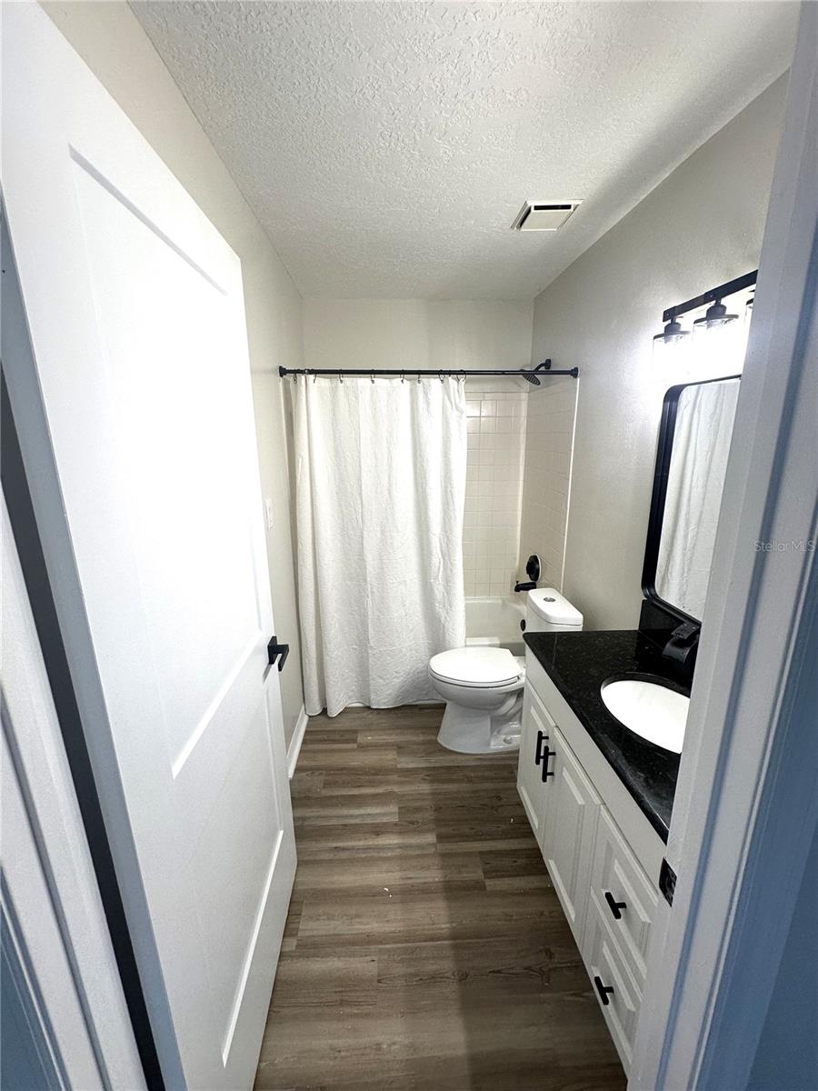 4005 CROCKERS LAKE BLVD #11, SARASOTA, FL, 34238