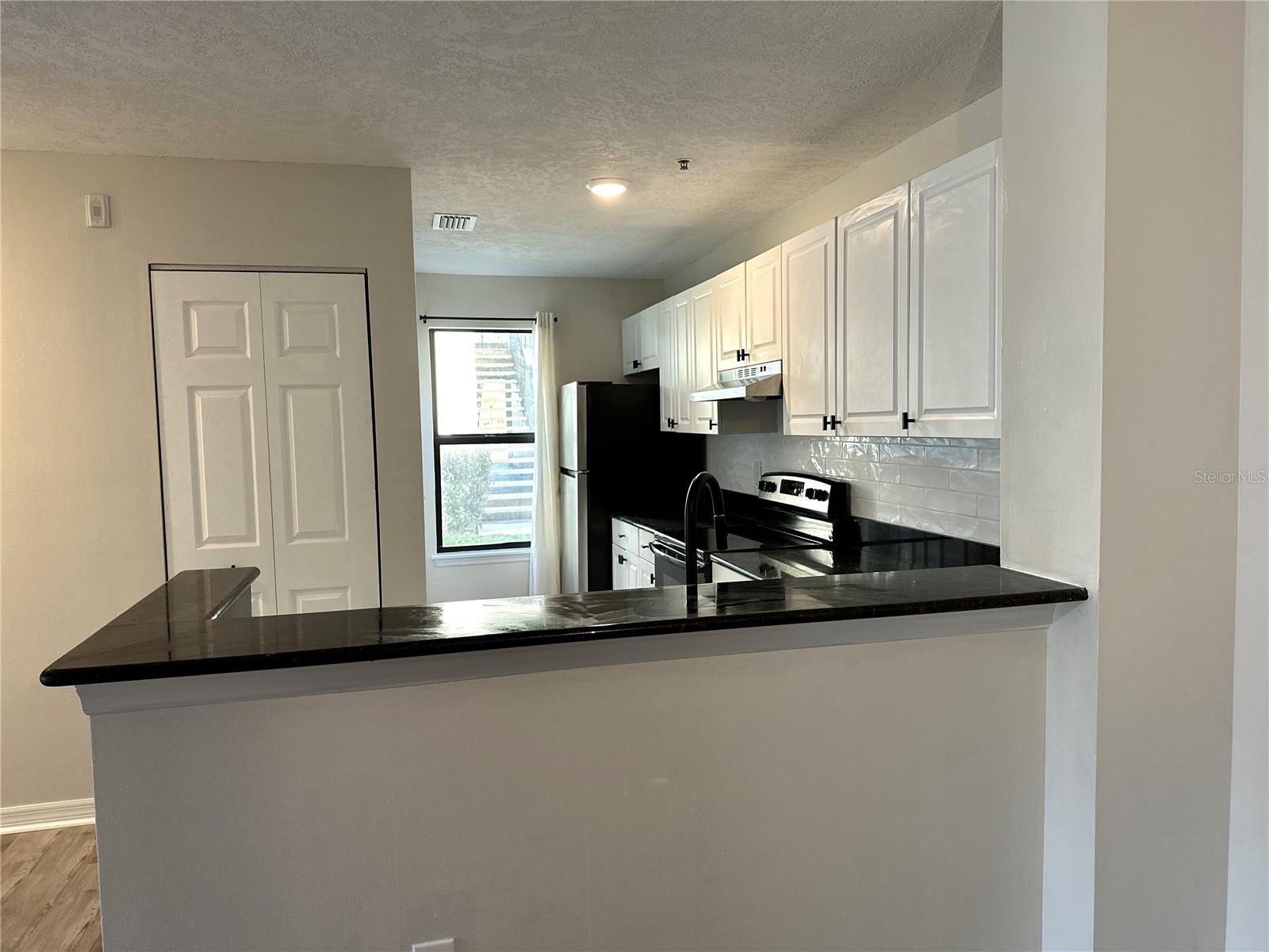 4005 CROCKERS LAKE BLVD #11, SARASOTA, FL, 34238