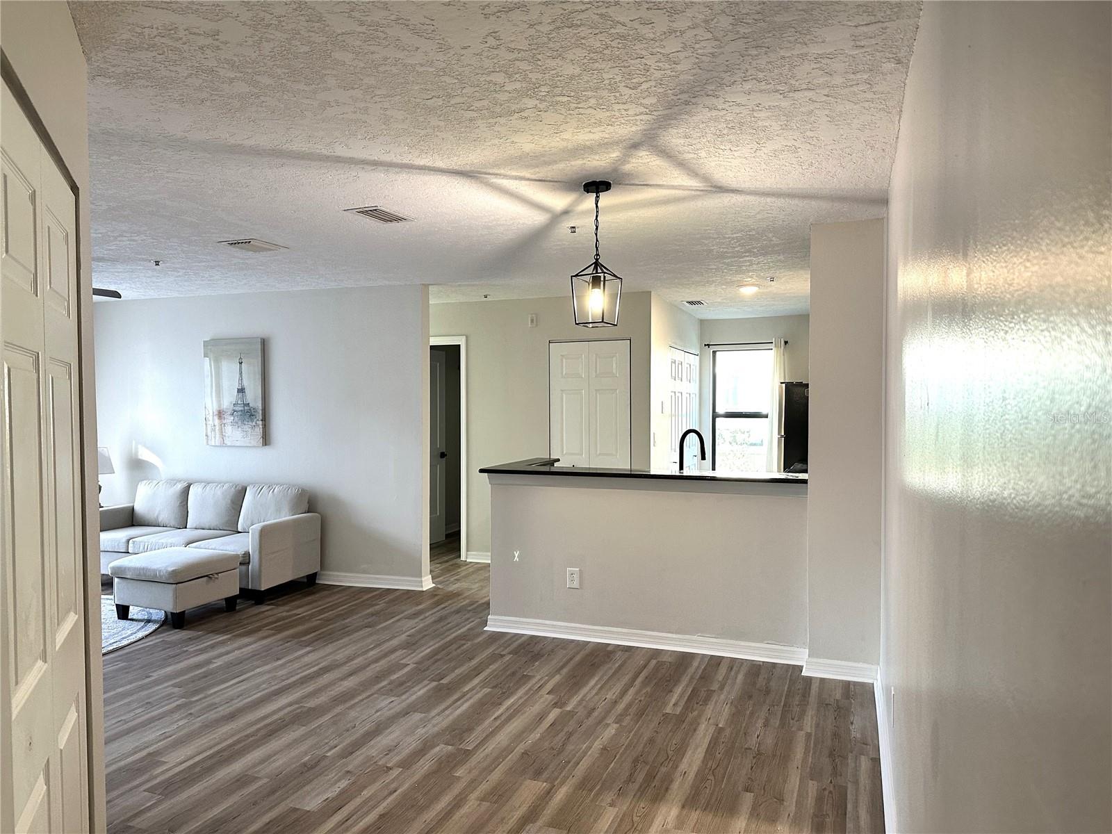 4005 CROCKERS LAKE BLVD #11, SARASOTA, FL, 34238