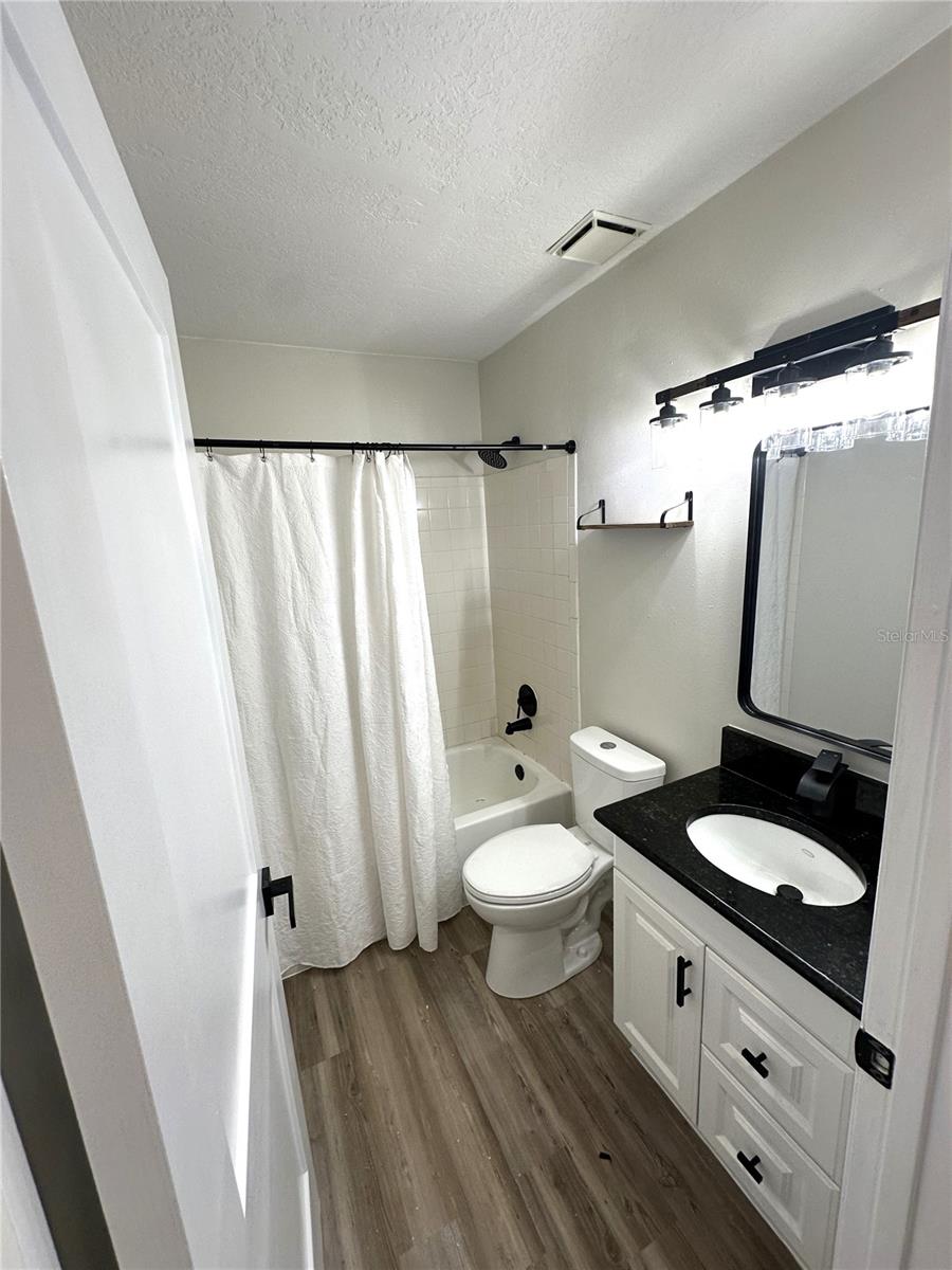 4005 CROCKERS LAKE BLVD #11, SARASOTA, FL, 34238