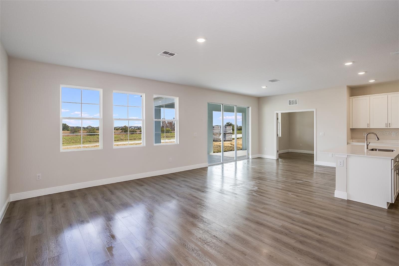 10037 SURREY ROSE DR, SAN ANTONIO, FL, 33576