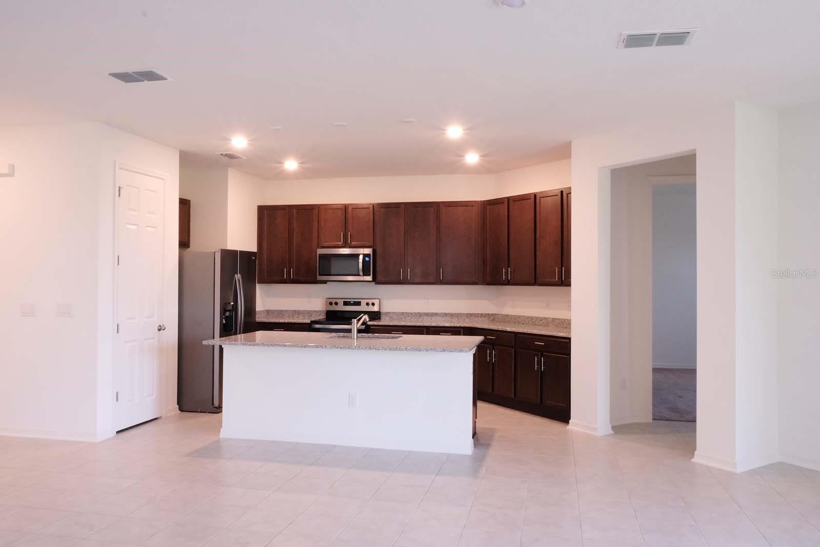 3505 74TH AVENUE CIR E, SARASOTA, FL, 34243