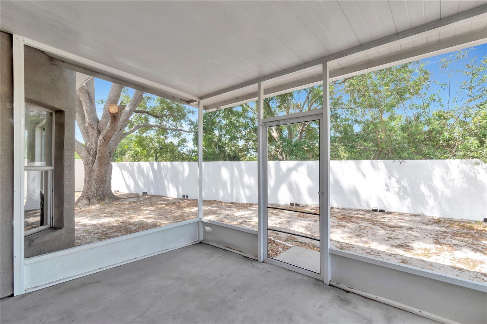 12653 LONGCREST DR, RIVERVIEW, FL, 33579