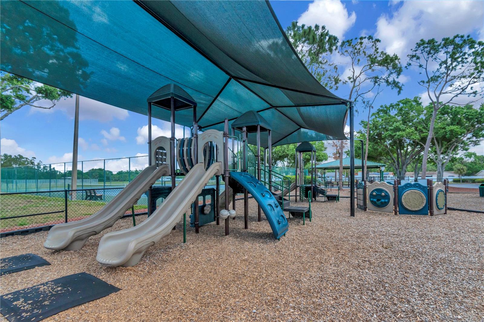 12653 LONGCREST DR, RIVERVIEW, FL, 33579