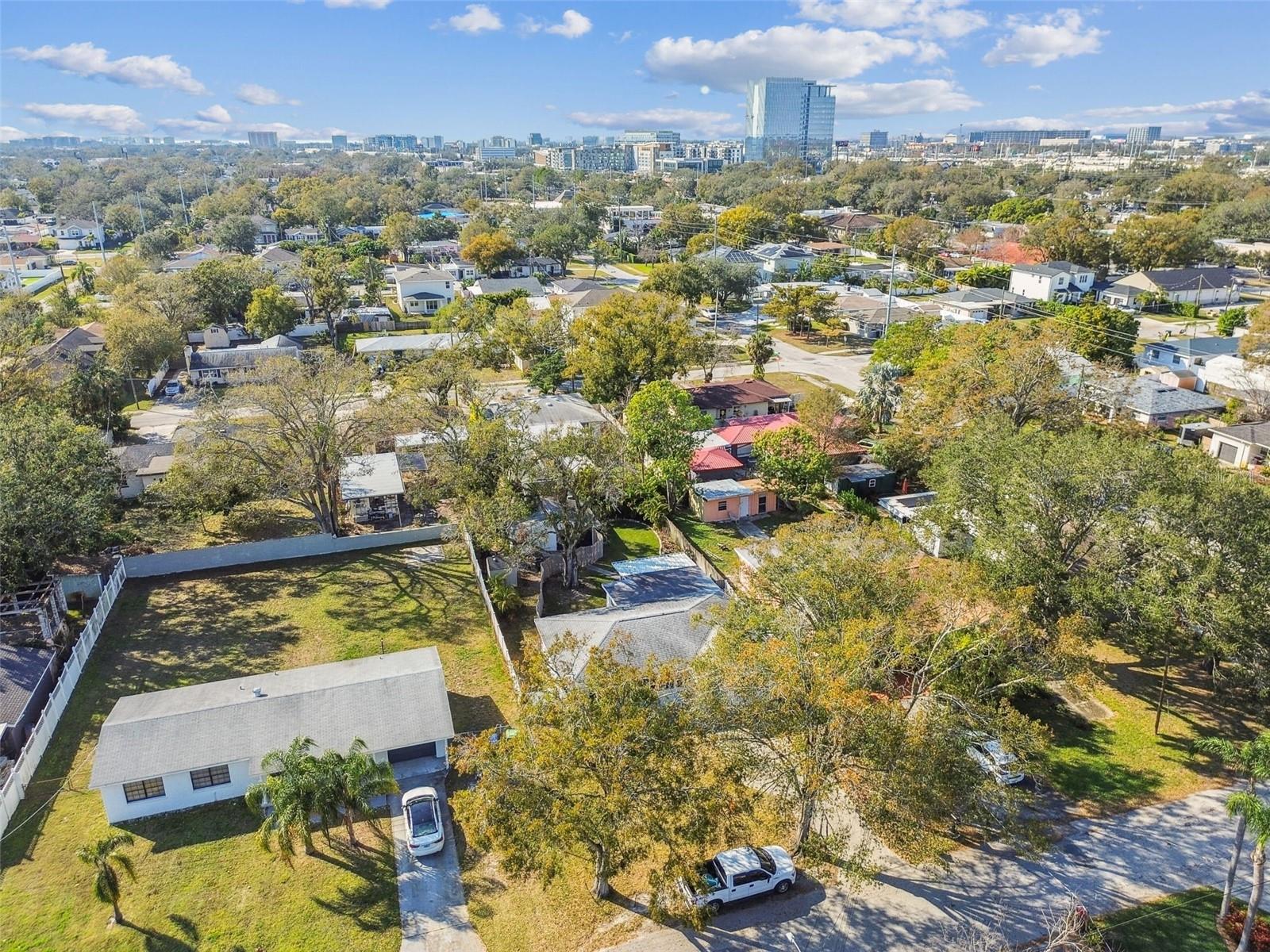 610 N WOODLYNNE AVE, TAMPA, FL, 33609