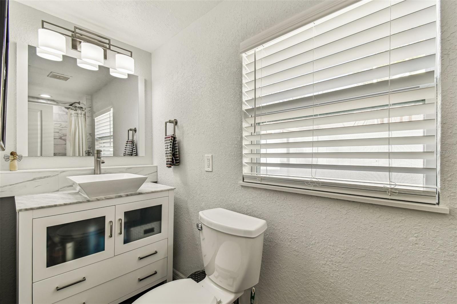 610 N WOODLYNNE AVE, TAMPA, FL, 33609