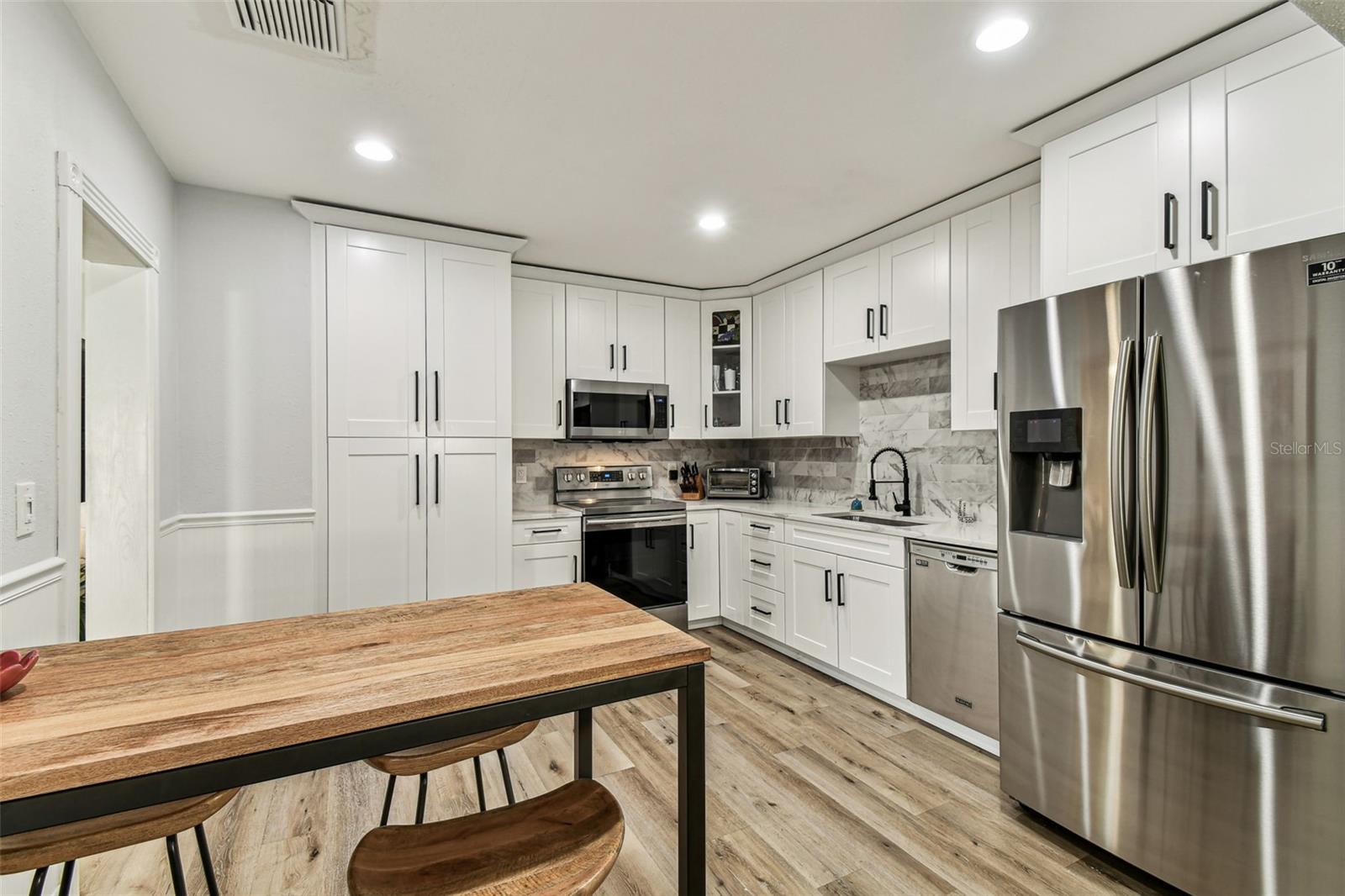 610 N WOODLYNNE AVE, TAMPA, FL, 33609