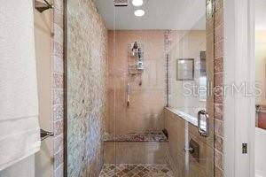 2121 SUZANNE DR, MOUNT DORA, FL, 32757