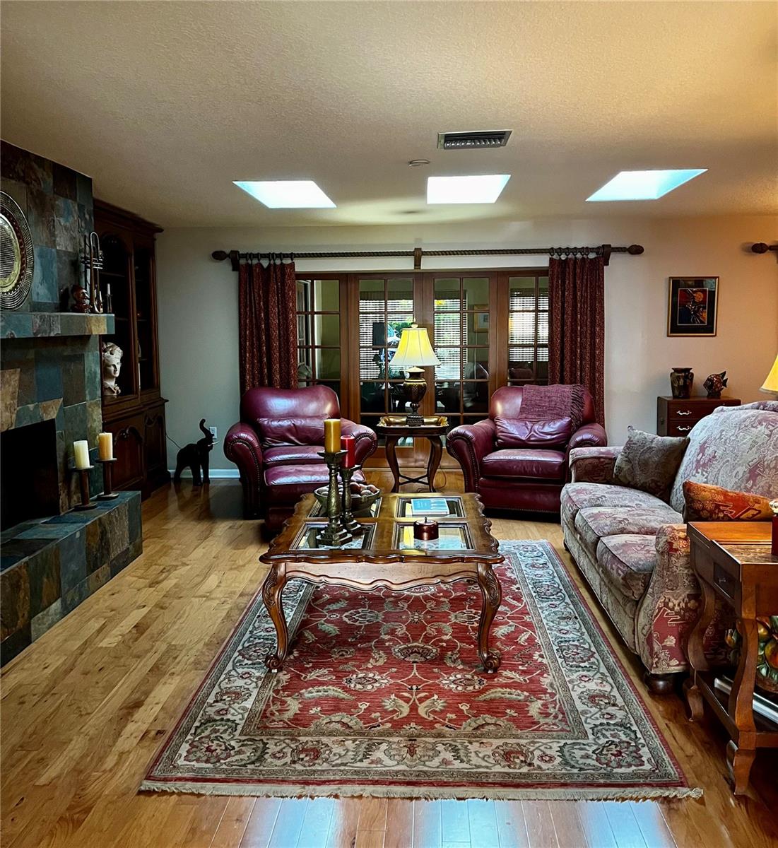 2121 SUZANNE DR, MOUNT DORA, FL, 32757
