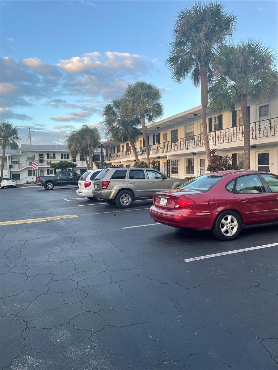 14531 WALSINGHAM RD #204, LARGO, FL, 33774