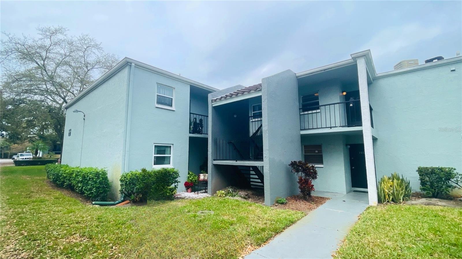 2850 SOMERSET PARK DR #201, TAMPA, FL, 33613