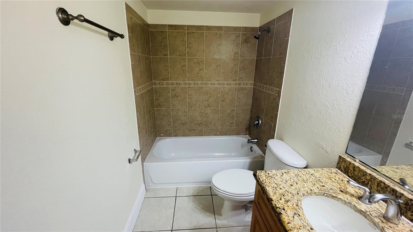 2850 SOMERSET PARK DR #201, TAMPA, FL, 33613