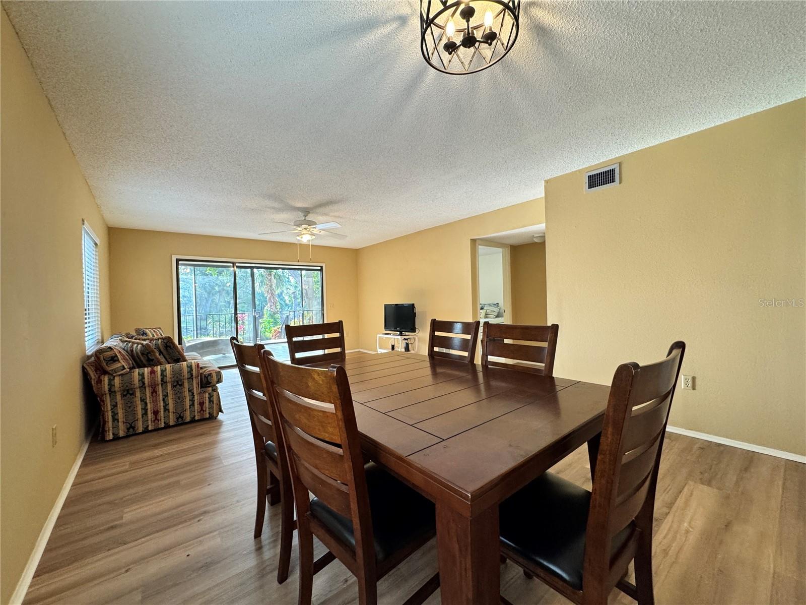6466 SEAGULL DR #323, BRADENTON, FL, 34210