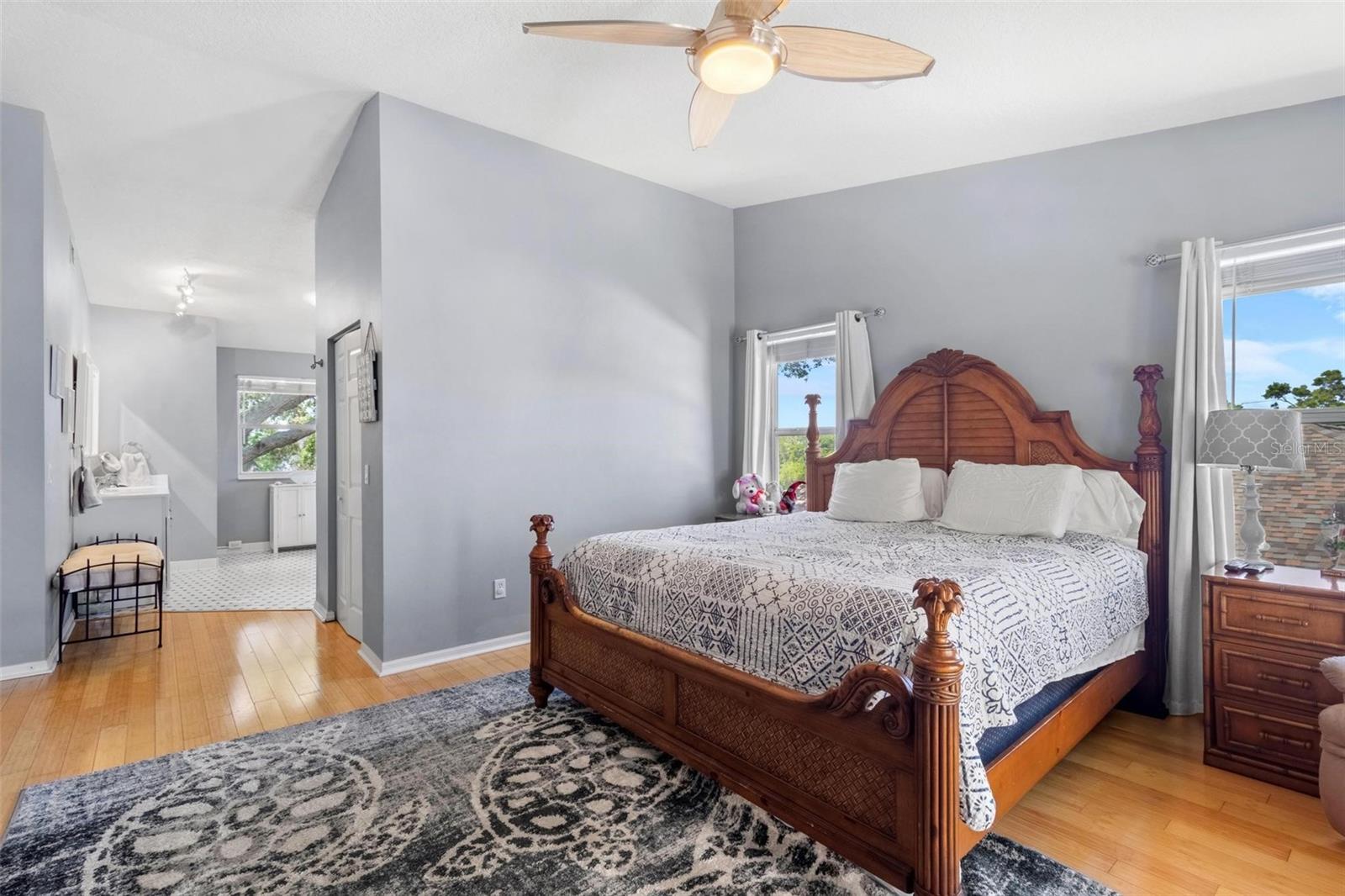 13067 FARMINGTON TRL, SEMINOLE, FL, 33776