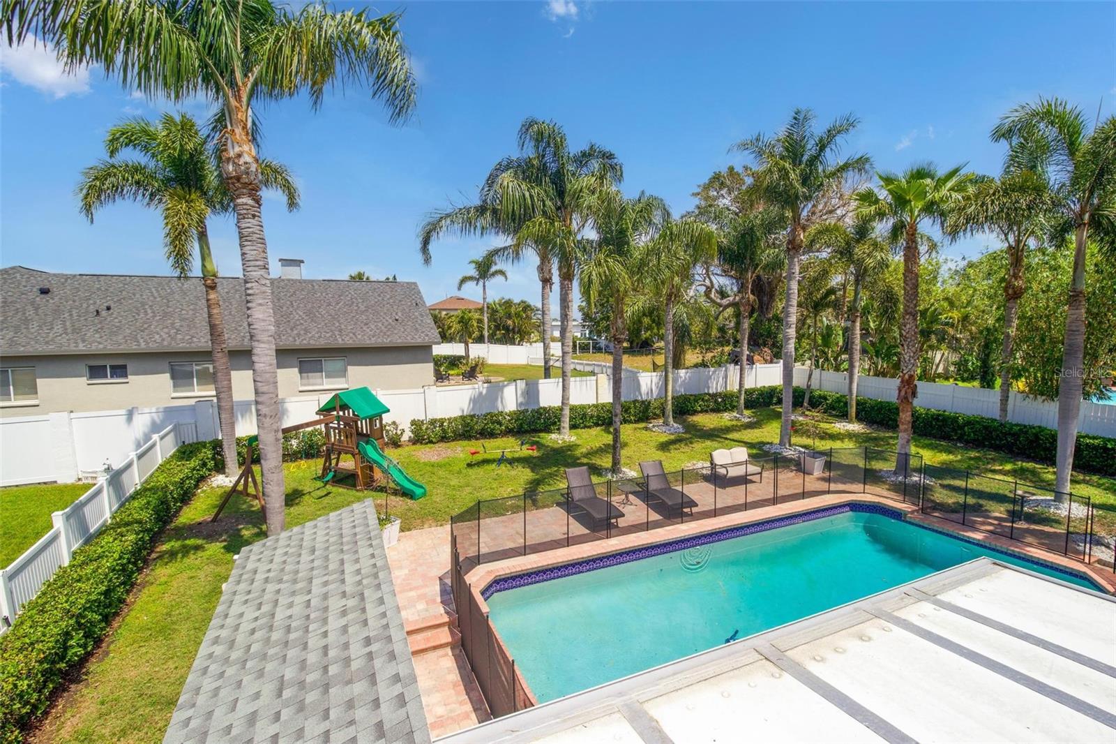 13067 FARMINGTON TRL, SEMINOLE, FL, 33776