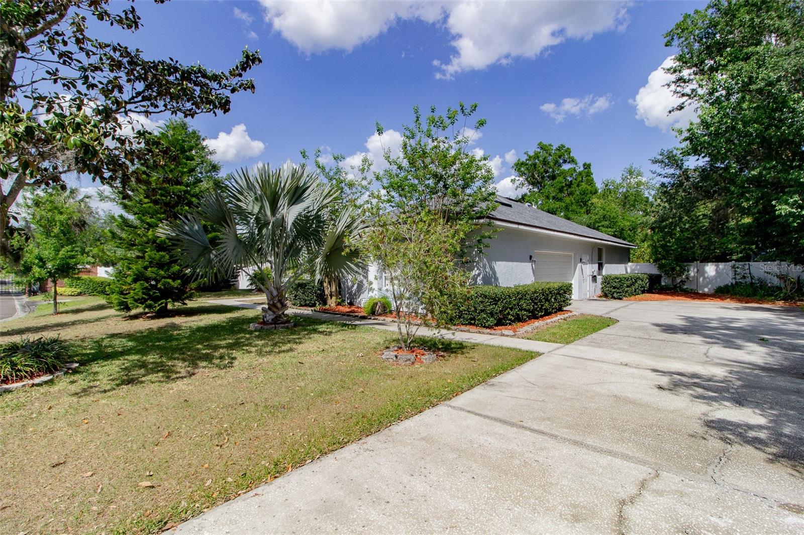 6626 ROYAL FOREST DR, LAKELAND, FL, 33811