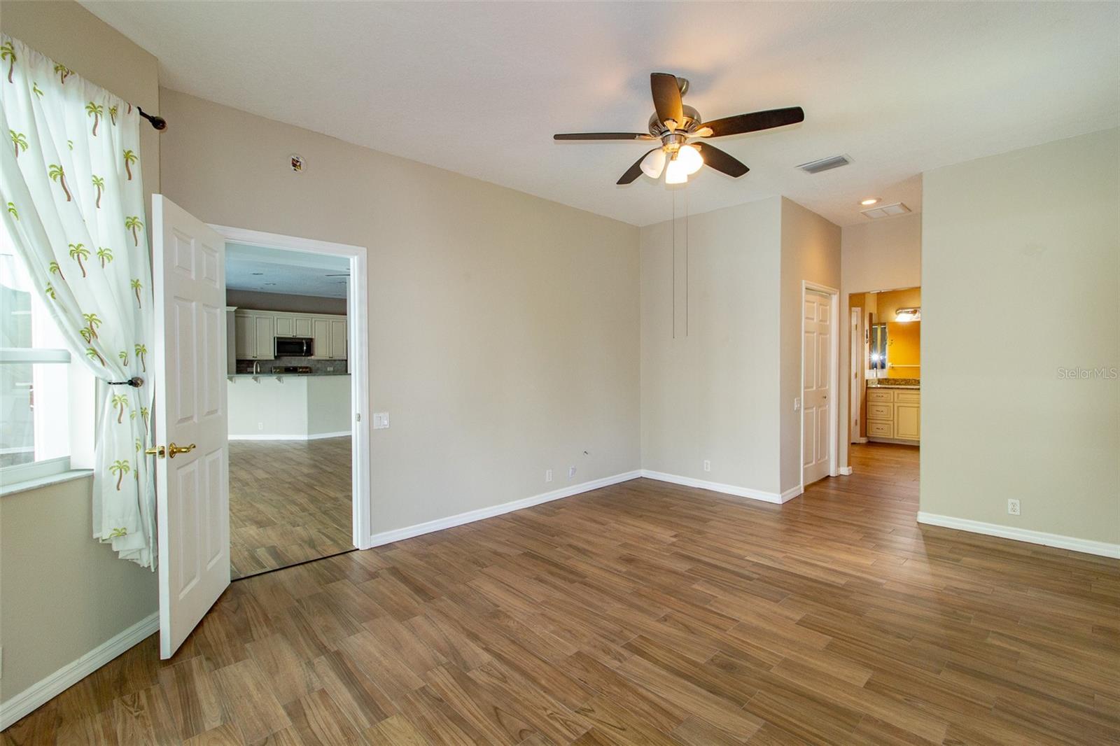 6626 ROYAL FOREST DR, LAKELAND, FL, 33811