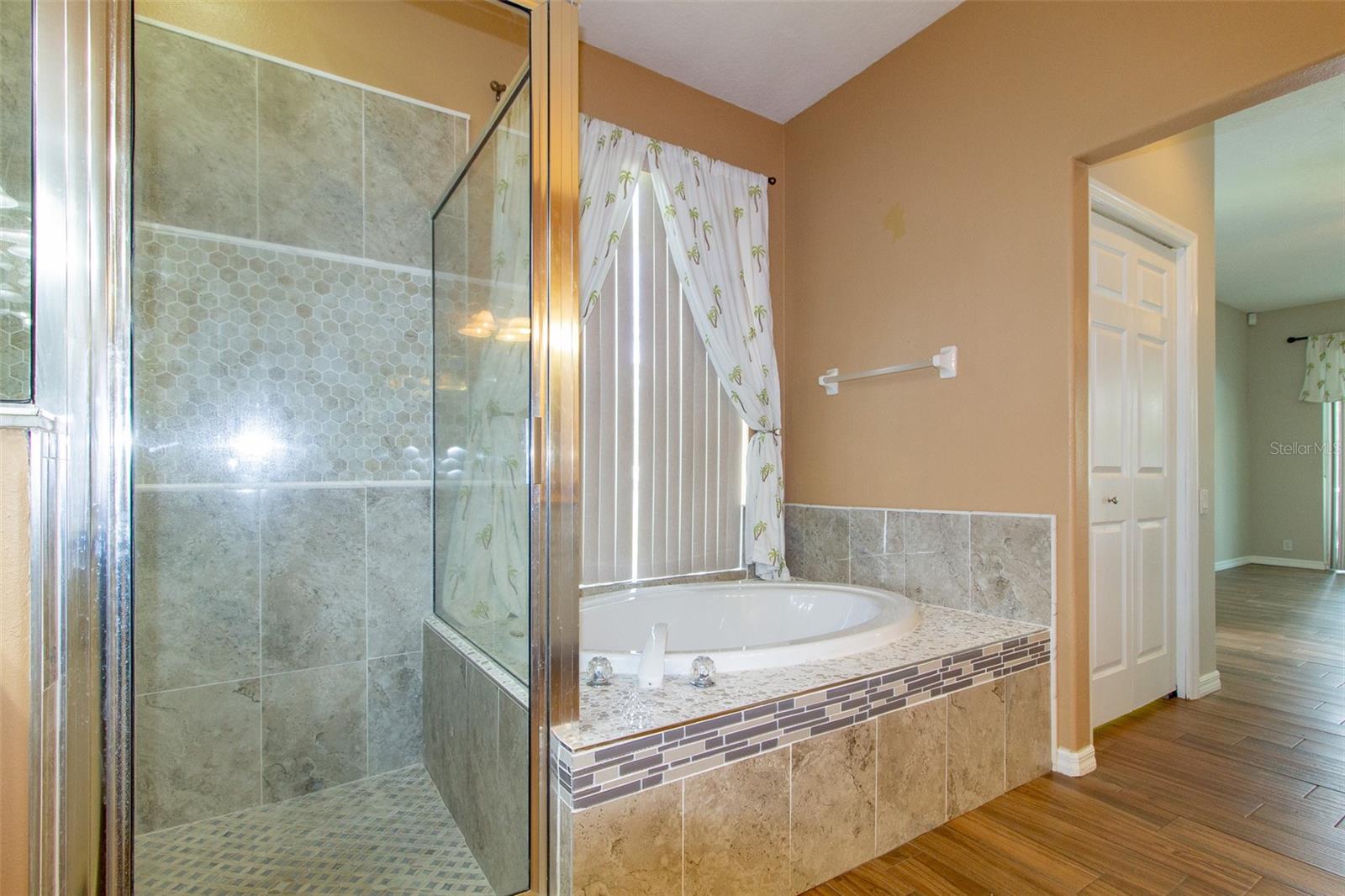 6626 ROYAL FOREST DR, LAKELAND, FL, 33811