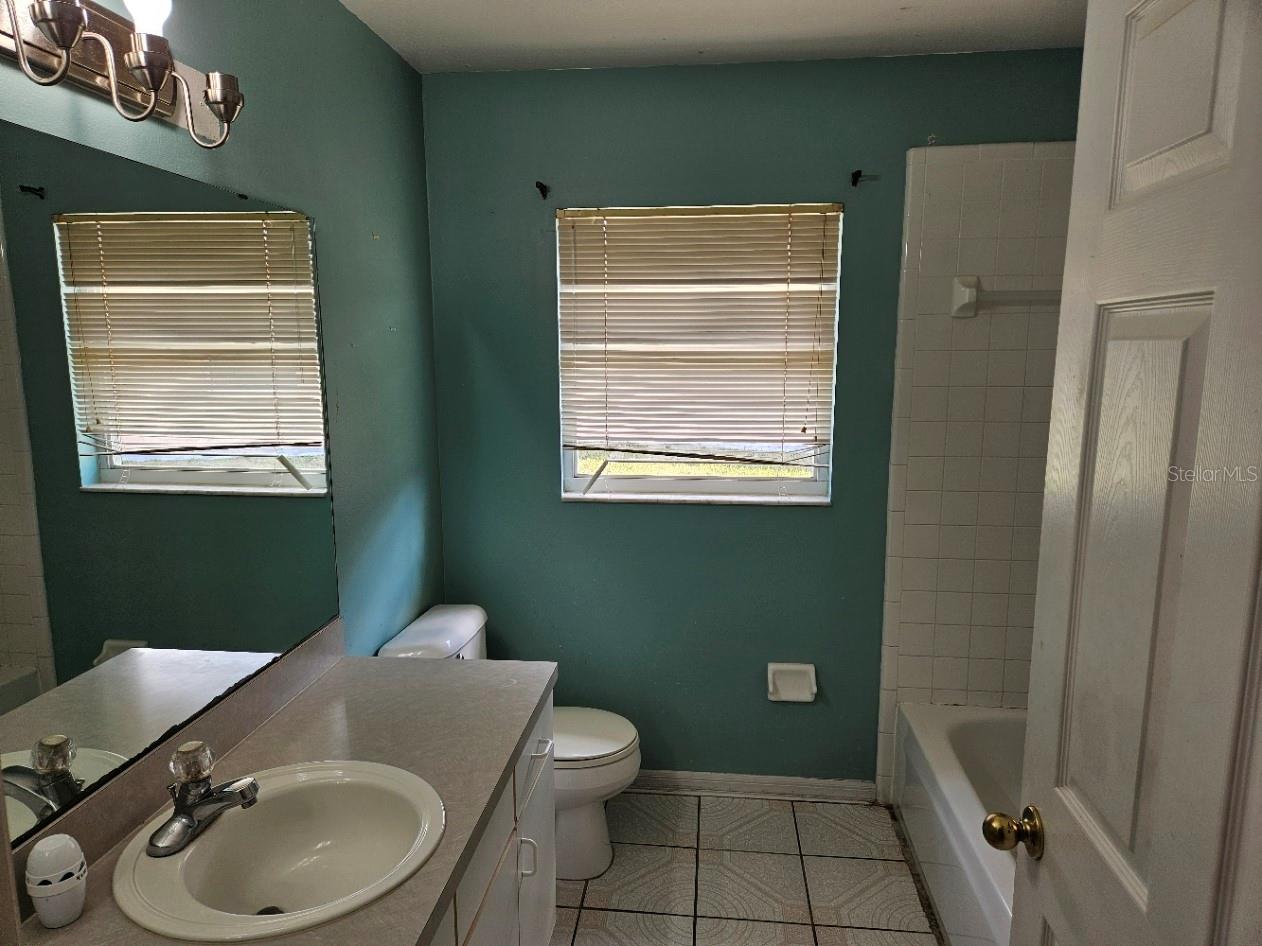 4526 OAKTON DR, ORLANDO, FL, 32818