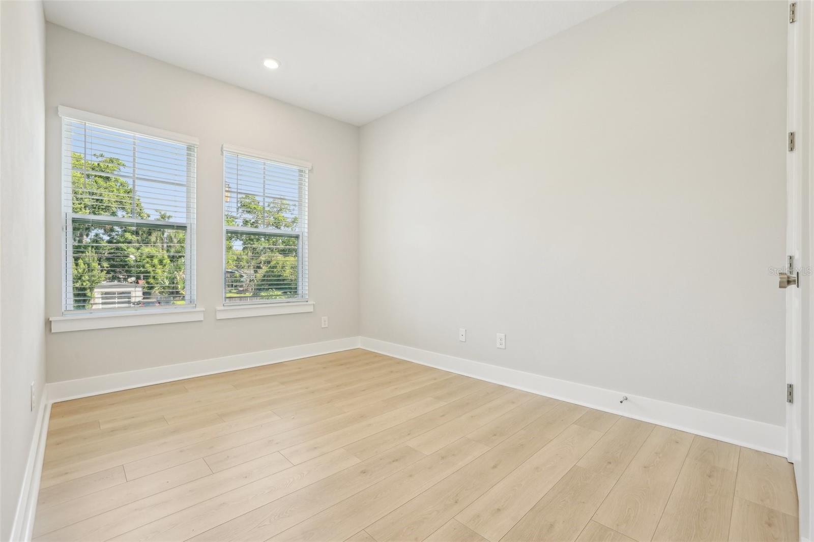214 E HARDING ST, ORLANDO, FL, 32806