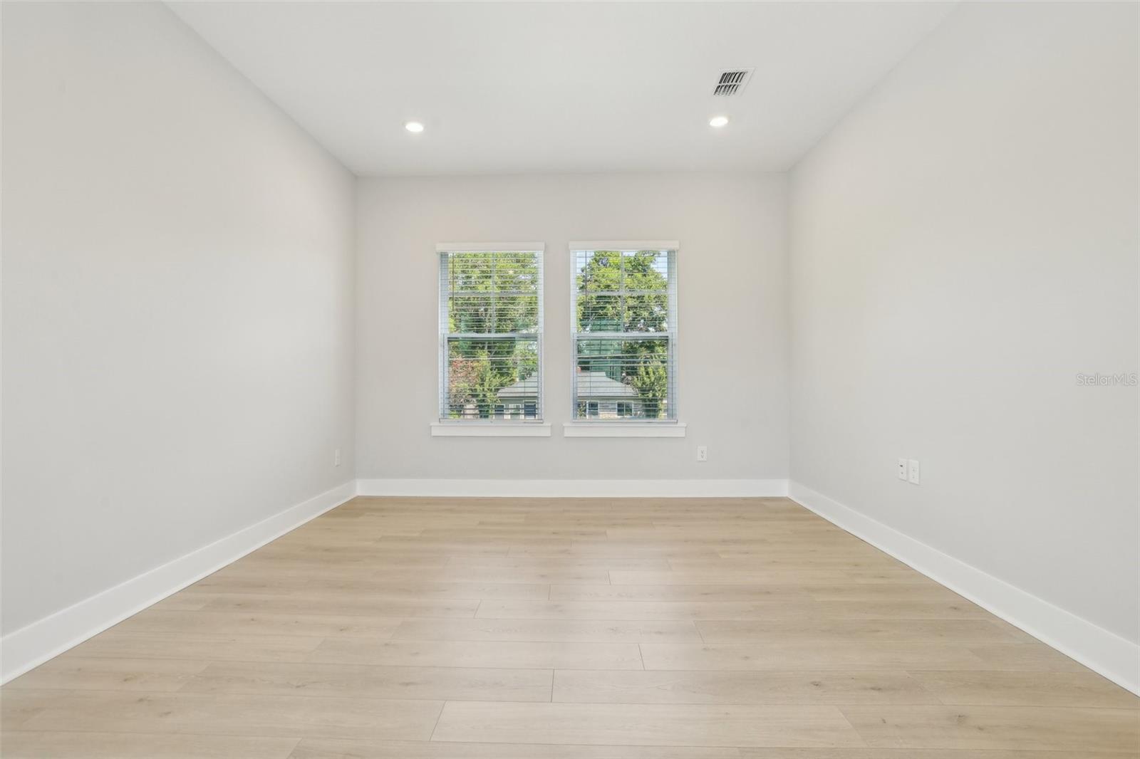 214 E HARDING ST, ORLANDO, FL, 32806