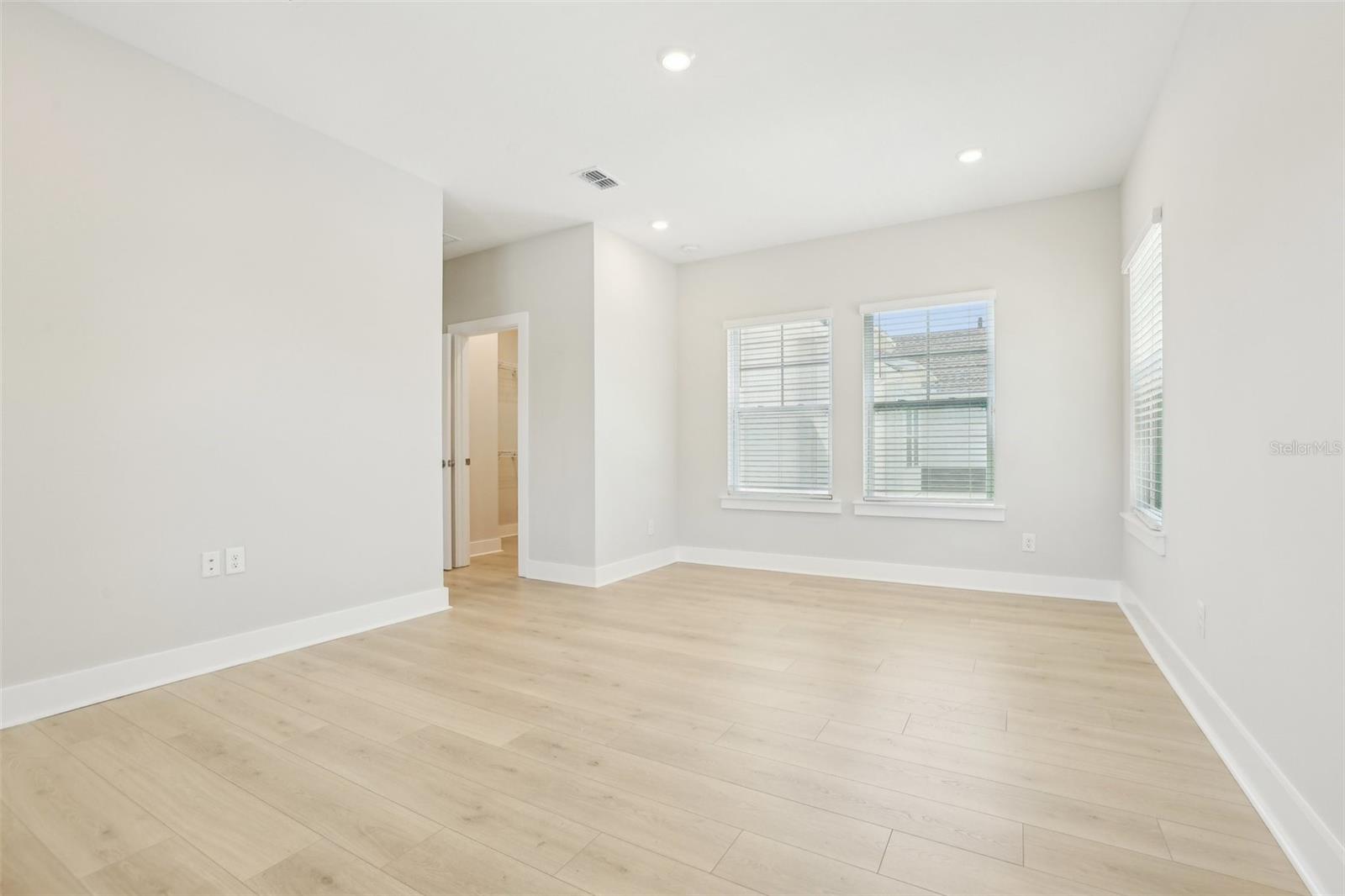 214 E HARDING ST, ORLANDO, FL, 32806