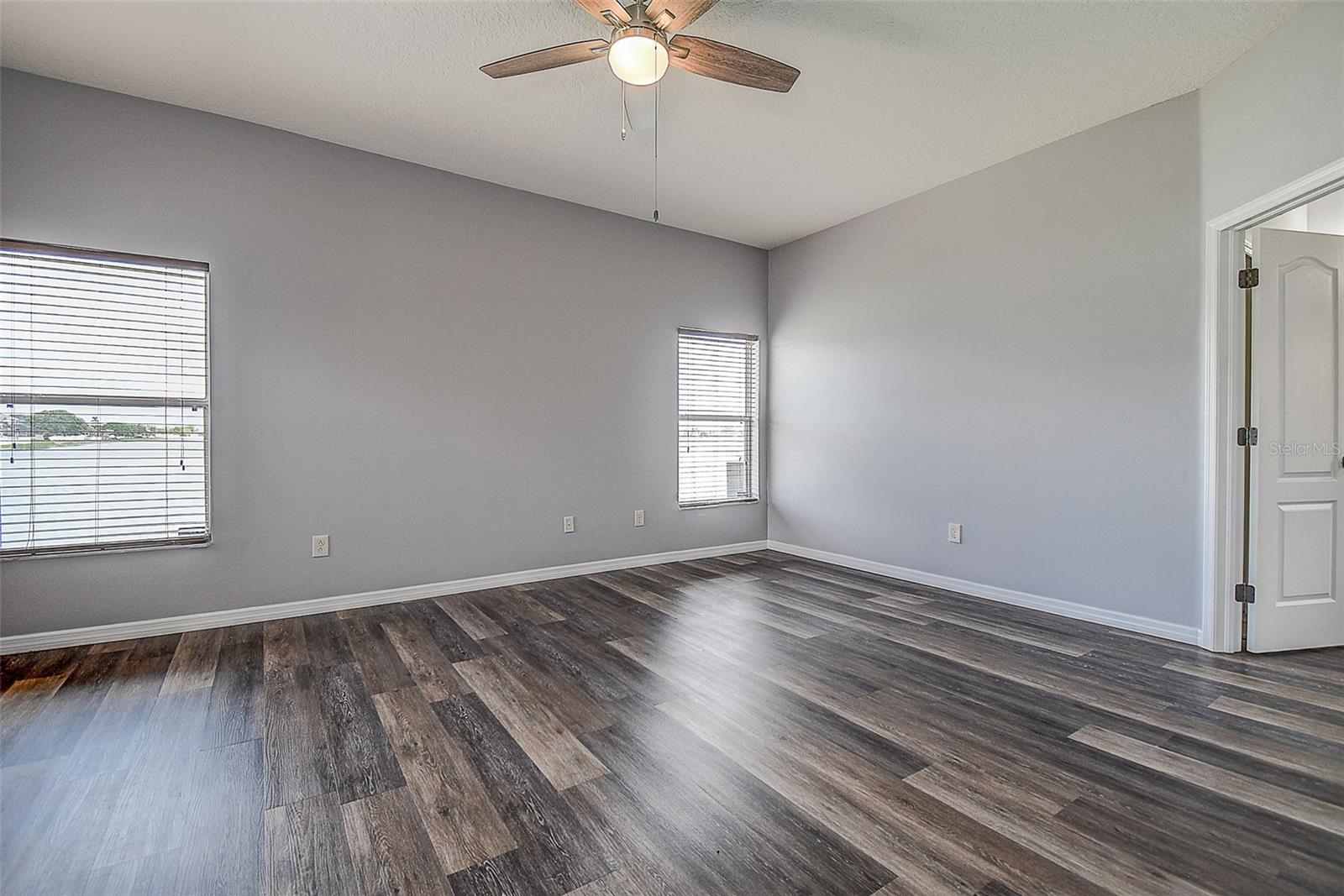 1820 MIRA LAGO CIR, RUSKIN, FL, 33570