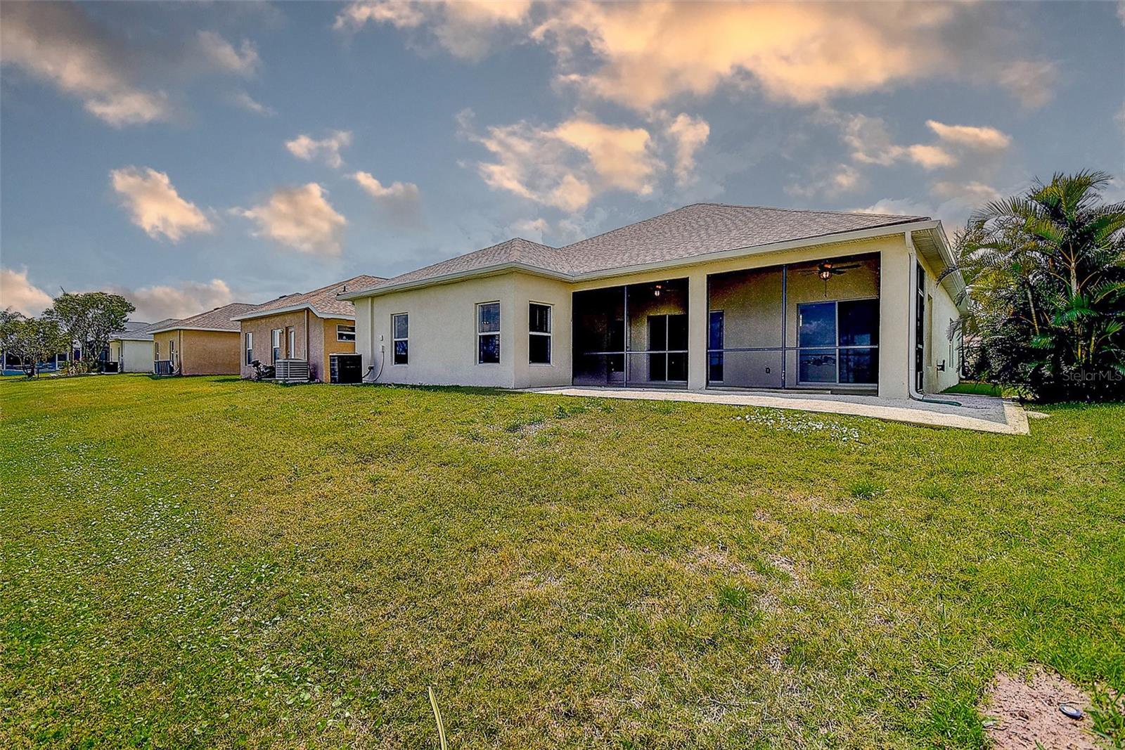 1820 MIRA LAGO CIR, RUSKIN, FL, 33570
