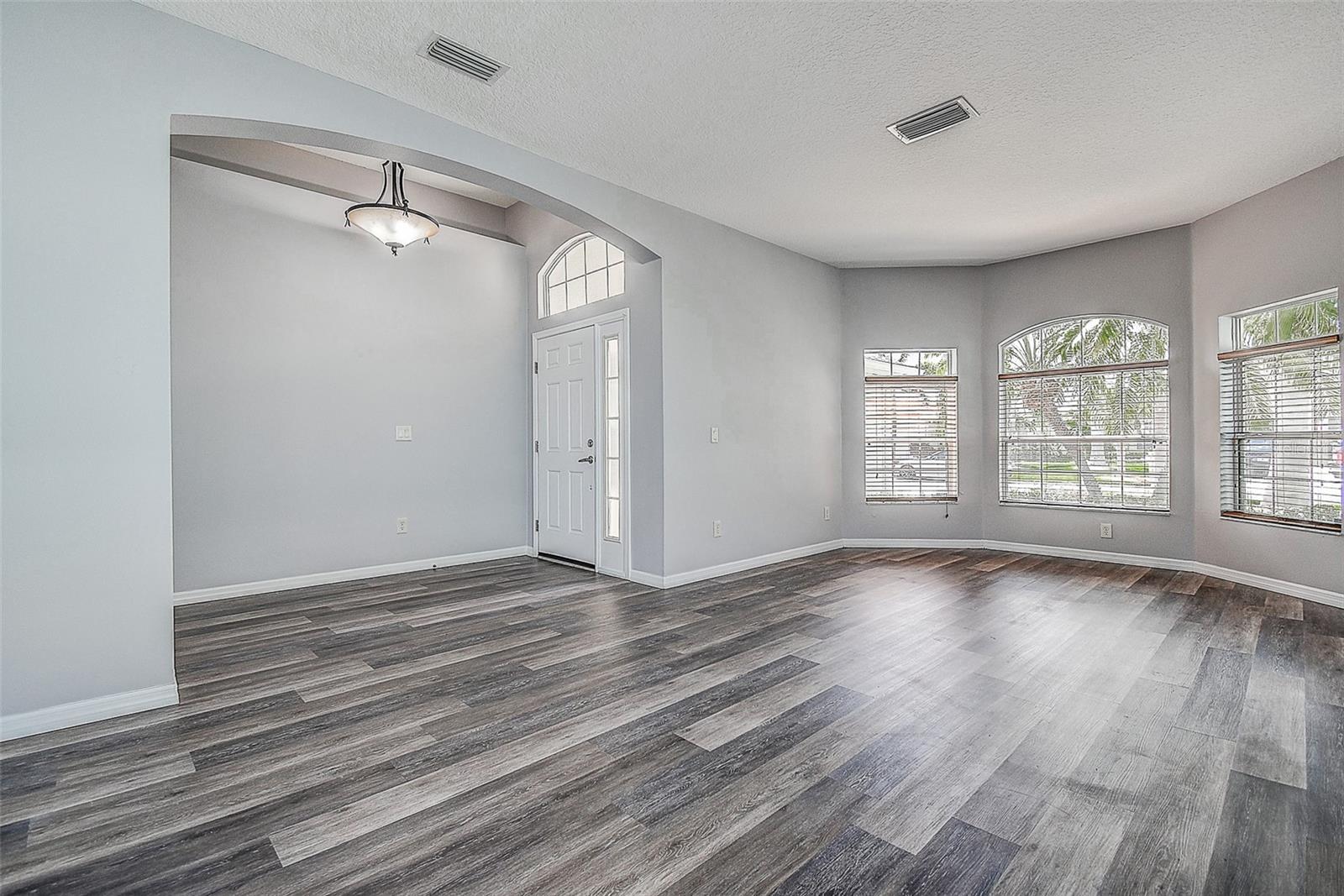 1820 MIRA LAGO CIR, RUSKIN, FL, 33570