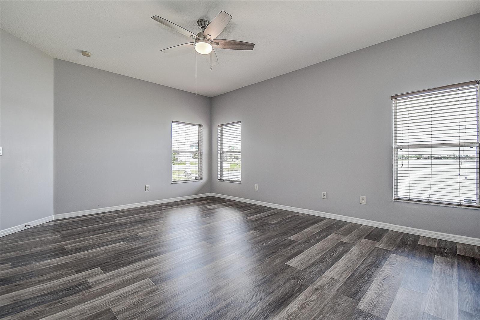 1820 MIRA LAGO CIR, RUSKIN, FL, 33570
