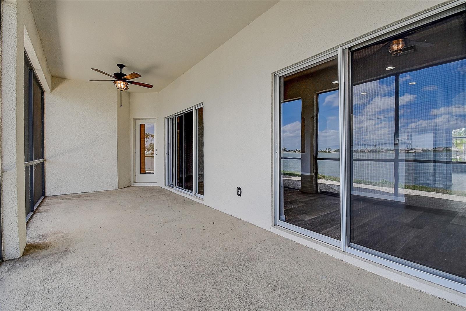 1820 MIRA LAGO CIR, RUSKIN, FL, 33570